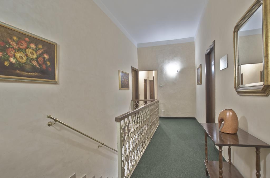 Hotel Valentini Inn Foligno Luaran gambar
