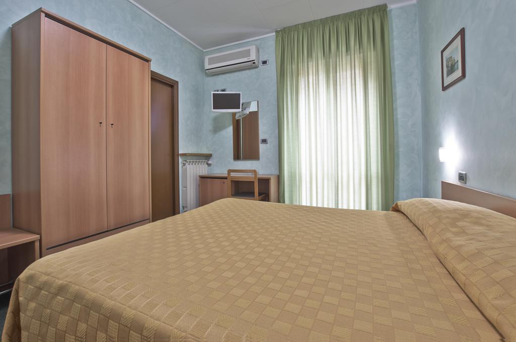 Hotel Valentini Inn Foligno Luaran gambar
