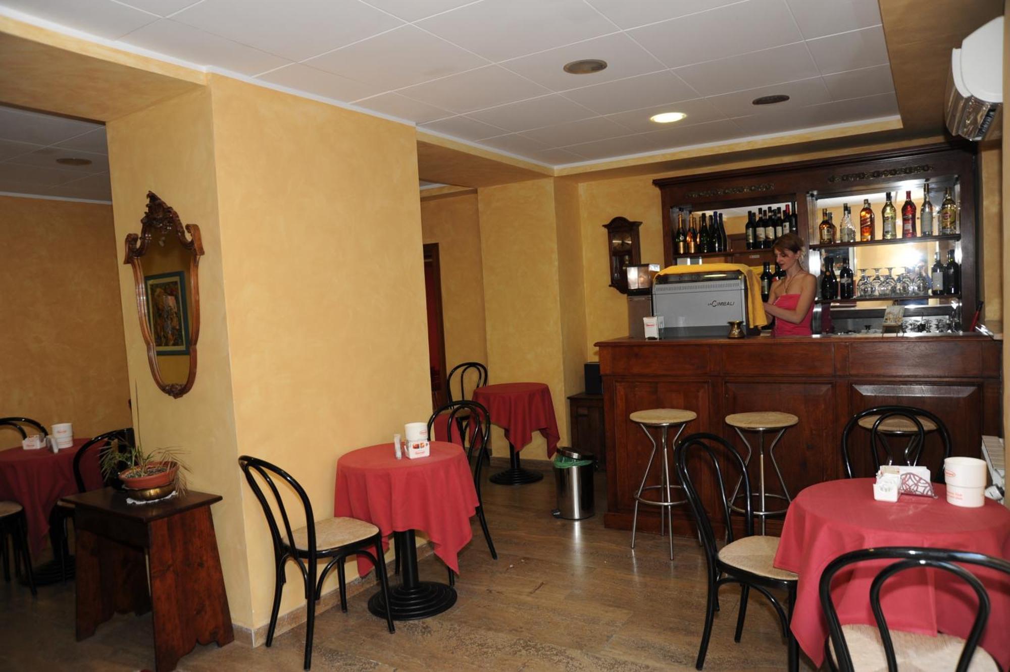 Hotel Valentini Inn Foligno Luaran gambar