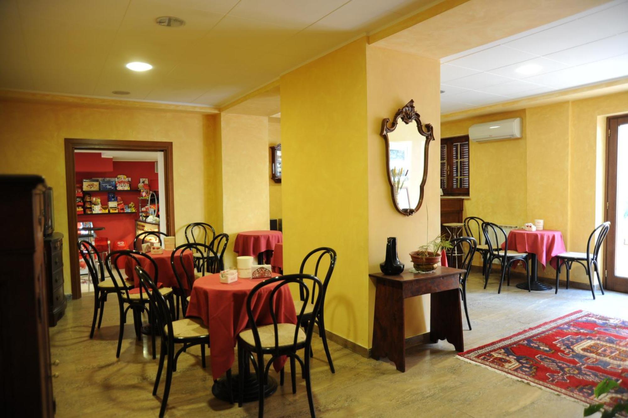 Hotel Valentini Inn Foligno Luaran gambar